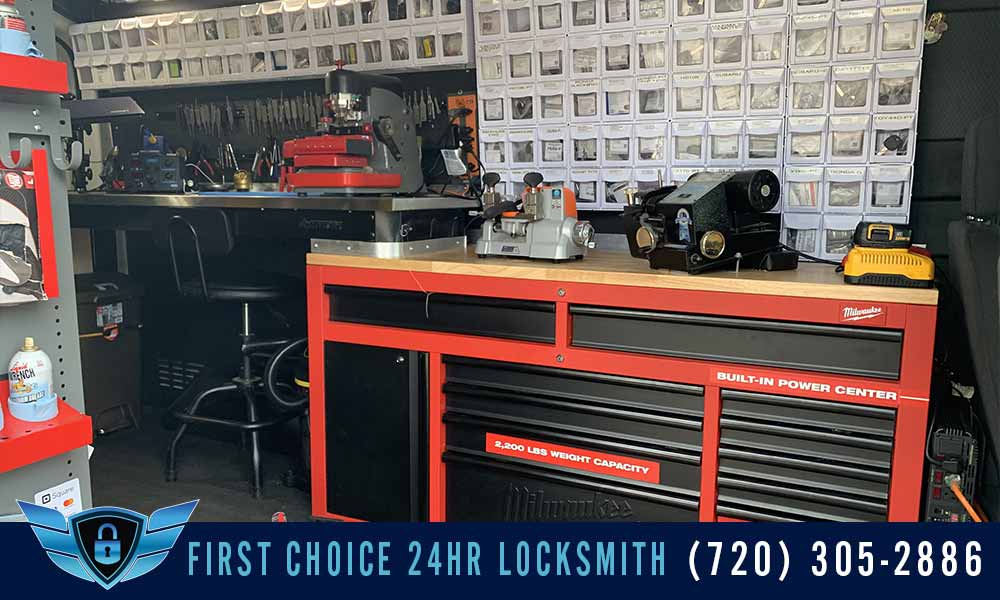 fast mobile locksmith lab in denver